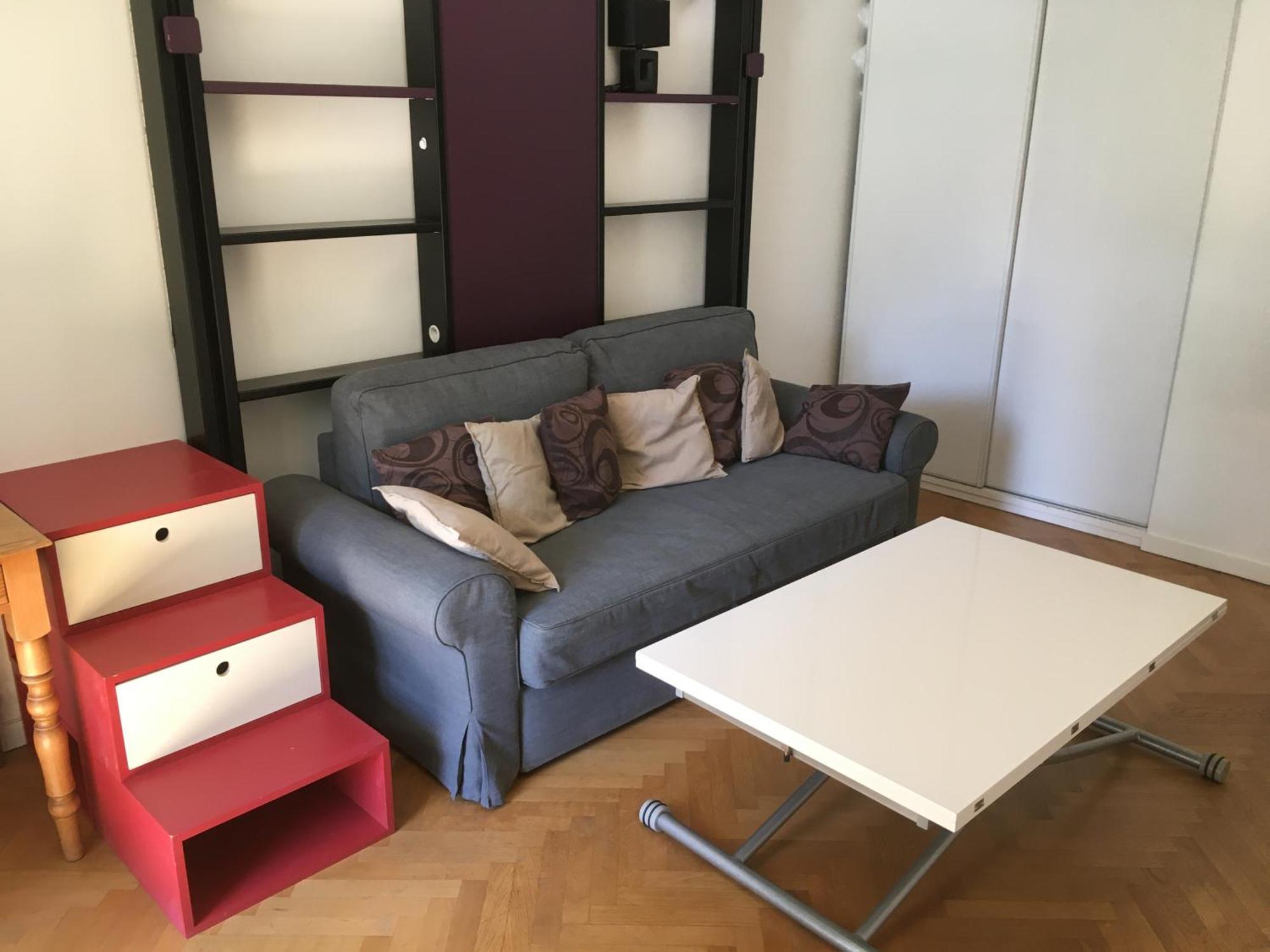 Avec Balcon Sur Jardin Et Parking Prive